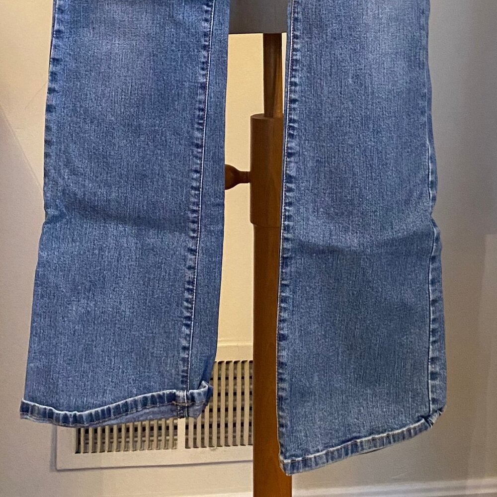 Red Engine Blue Jeans - Picture 4 of 6